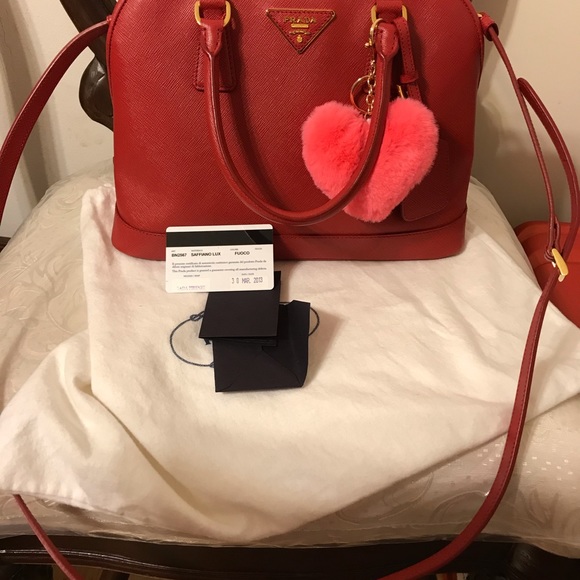 Prada saffiano red - Picture 8 of 8